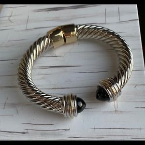 Cable Bracelet with black stone
